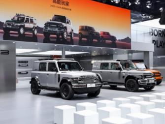iCAR V23改装家族高能登陆成都车展，赛博版首秀亮相