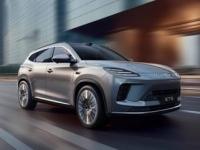 15万级辅助驾驶首选星途ET5，猎鹰700技术下放降维打击同级市场